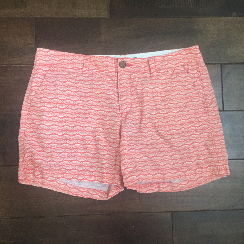 Old Navy Size 8 Salmon Color Fish Print Shorts